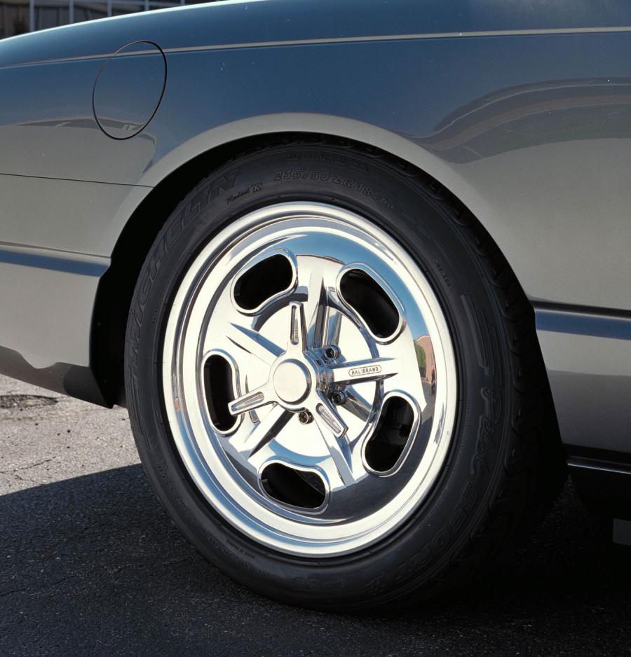 Ford Thunderbird Custom Concept 2002 года  (фото 9 из 9)